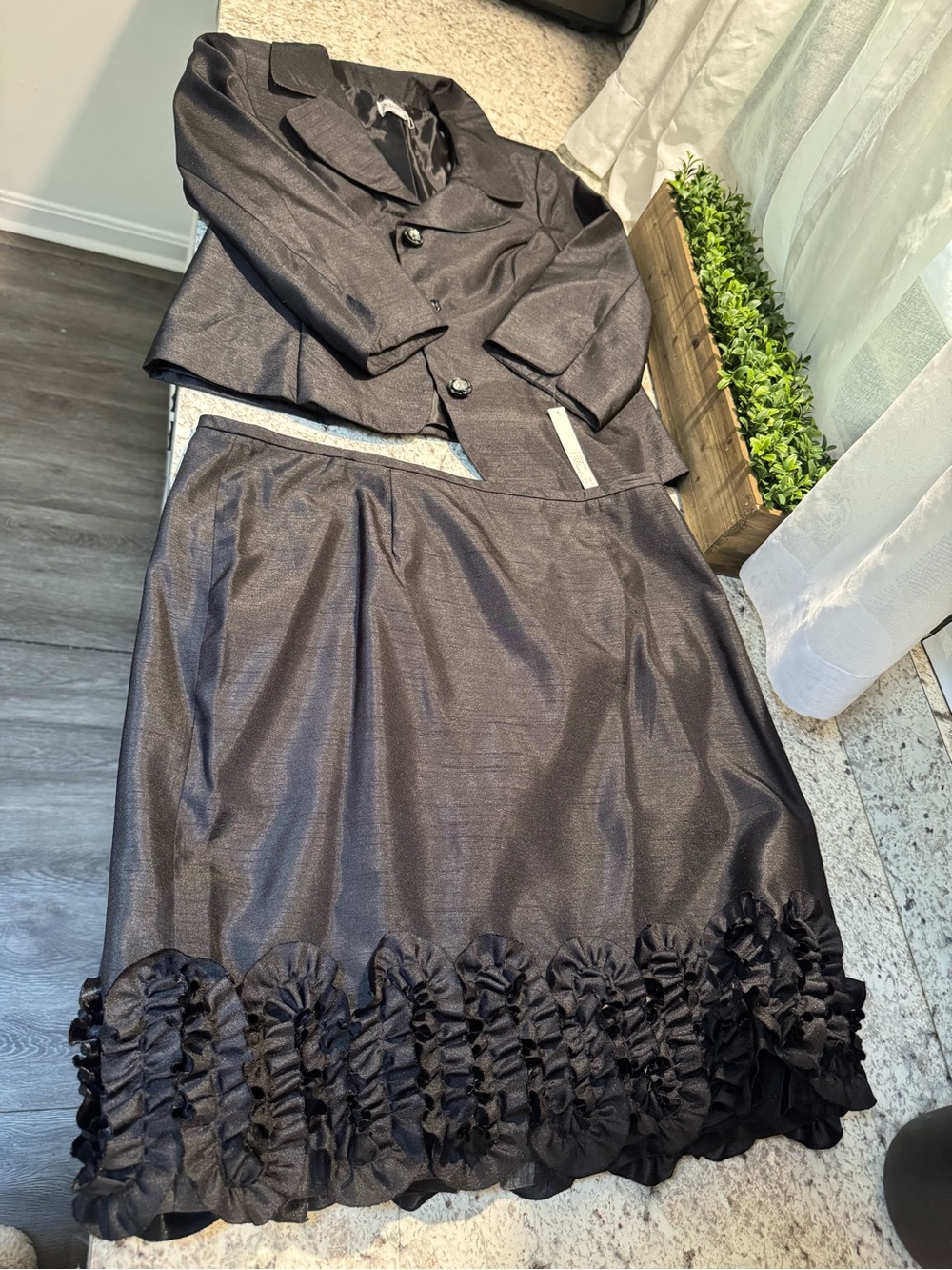Elegant Women's Two-Piece Skirt Set - Black